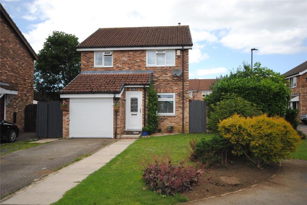 13 Stapleton Close, Bedale, DL8 3 bed detached house £270,000
