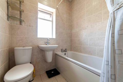 17 Union Street, Lees, Oldham, OL4 4NE