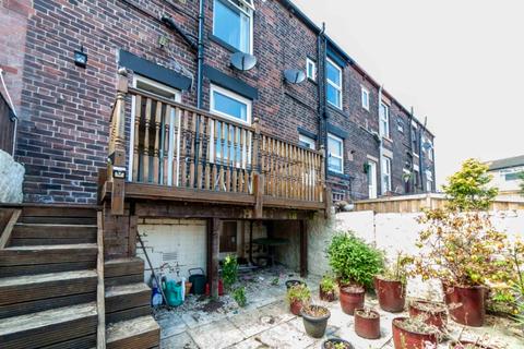 17 Union Street, Lees, Oldham, OL4 4NE