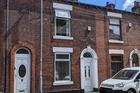 17 Union Street, Lees, Oldham, OL4 4NE