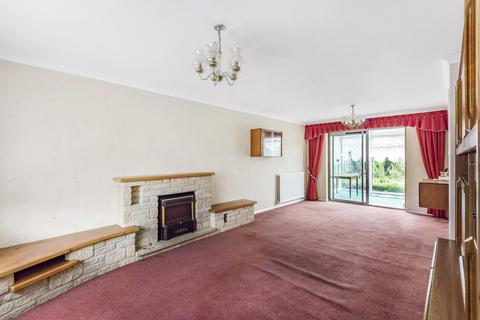 7 Clarrie Road, Tetbury, GL8 8EW