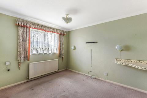 7 Clarrie Road, Tetbury, GL8 8EW