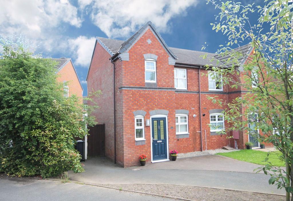 Tom Williams Way, Two Gates, Tamworth, B77 1GR 2 bed semidetached