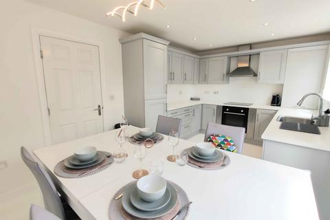 12 Bobbin Close, Bailiff Bridge, Brighouse, HD6 4FW