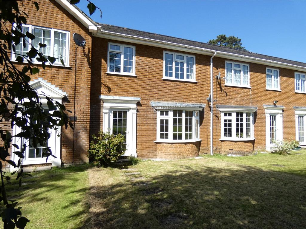 Glantraeth, Bangor, Gwynedd, LL57 3 bed terraced house £775 pcm (£179 pw)