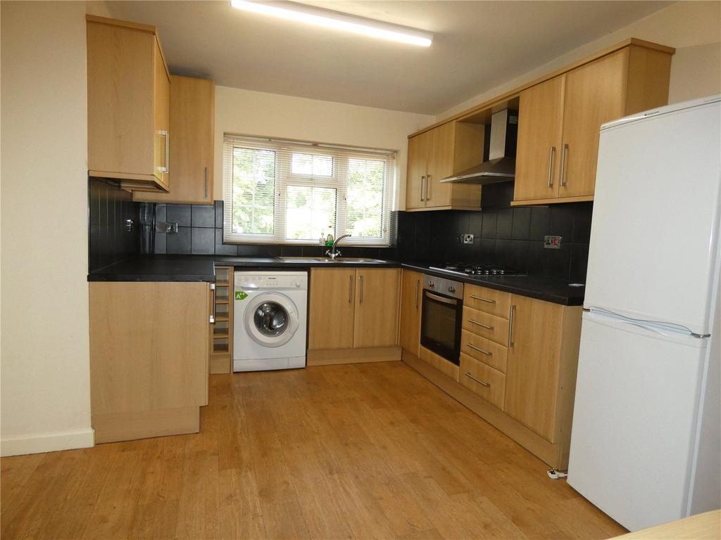 Glantraeth, Bangor, Gwynedd, LL57 3 bed terraced house £775 pcm (£179 pw)