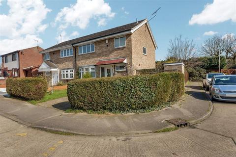 45 Brooklyn Drive, Rayleigh, SS6 9LW