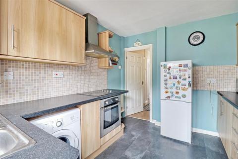 20 Belgrave Road, Eastwood, Leigh-on-sea, SS9 5HE