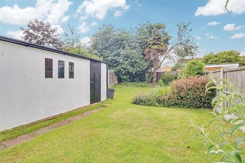 20 Belgrave Road, Eastwood, Leigh-on-sea, SS9 5HE