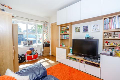 61 Bishops Way, Meltham, Holmfirth, HD9 4BW