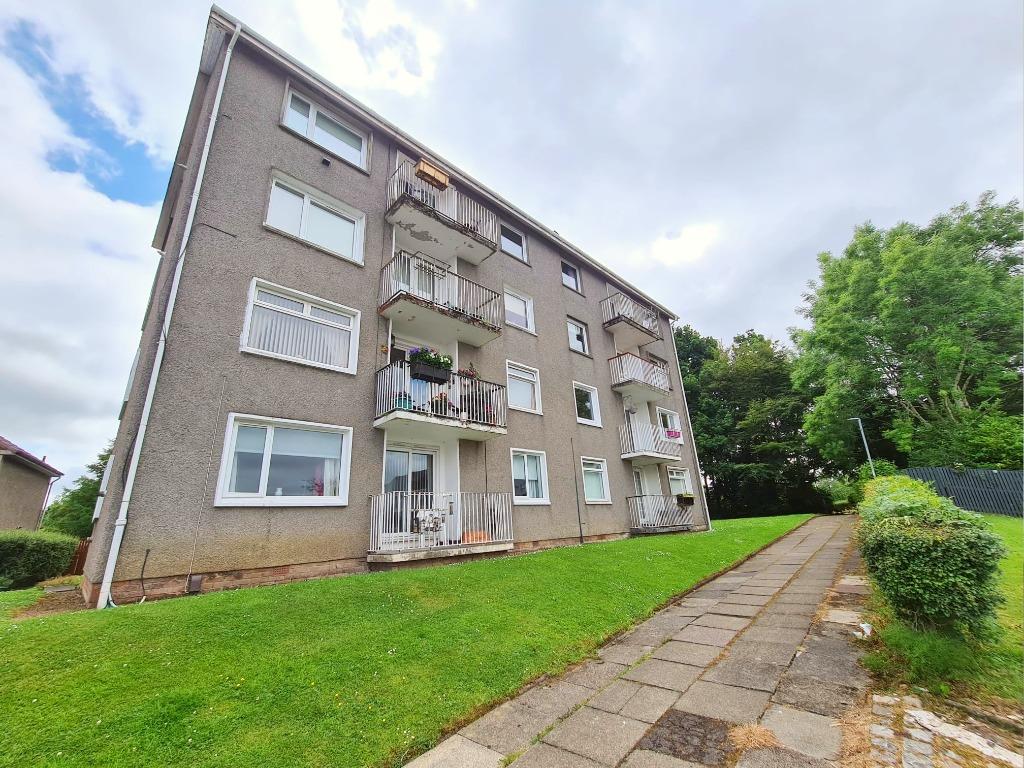 Robertson Drive, East Kilbride, South Lanarkshire, G74 2 bed flat £