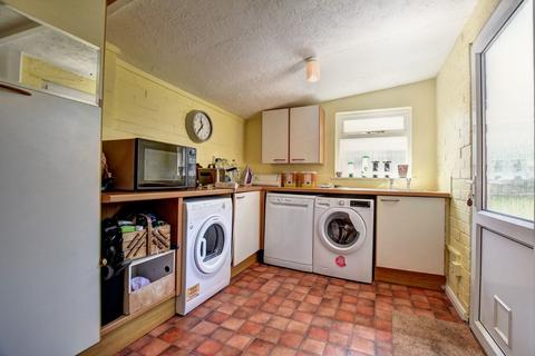 36 Burnside, East Boldon, NE36 0LS