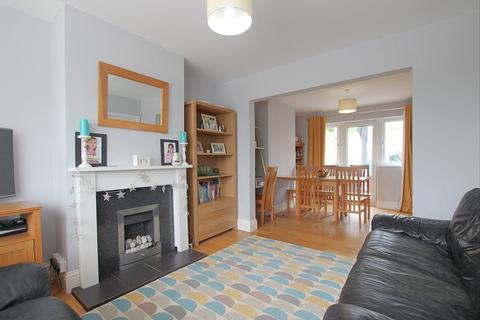 102 Bromwich Road, Worcester, WR2 4AP