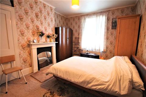15 Mead Place, Croydon, CR0 3SQ