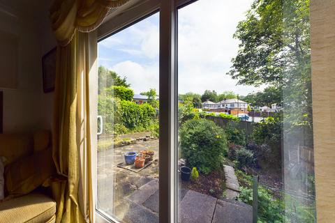 38 Beech Avenue, Greenfield, Oldham, OL3 7AP