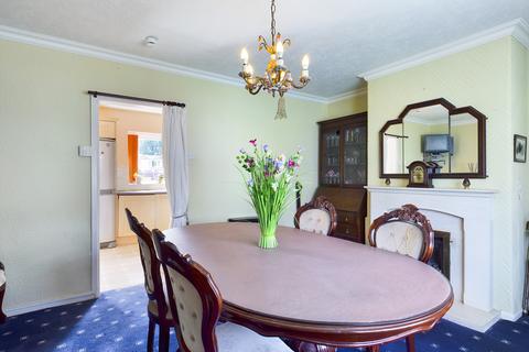 38 Beech Avenue, Greenfield, Oldham, OL3 7AP