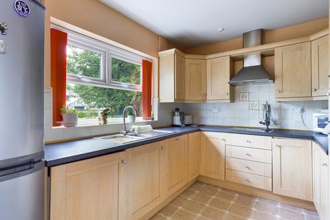 38 Beech Avenue, Greenfield, Oldham, OL3 7AP