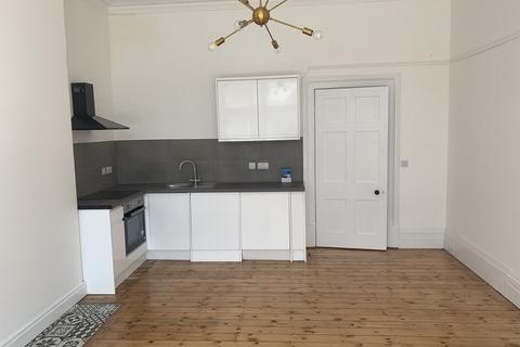 2 bedroom apartment to rent, Flat 1, 18 Zulla Road