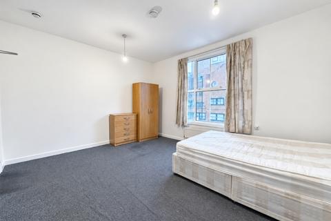 Studio to rent, Torriano Avenue, Kentish Town