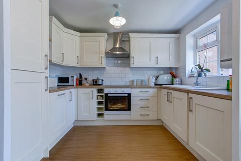 57 Foxcote Close, Redditch, B98 0PS