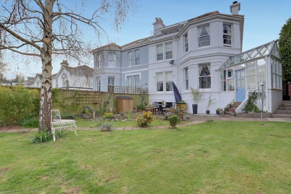 Ferndale Road, Teignmouth 5 bed townhouse £550,000
