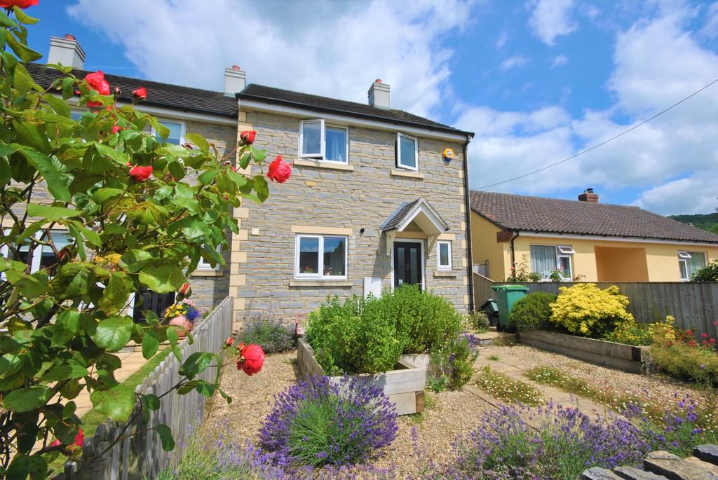 Redcliffe Street, Cheddar 3 bed end of terrace house £290,000