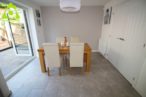 87 Bee Fold Lane, Atherton, Manchester, M46 0TT