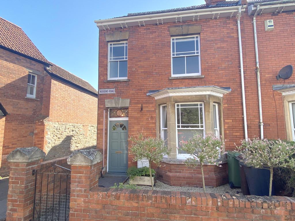 Norbins Road, Glastonbury 4 bed end of terrace house £449,950