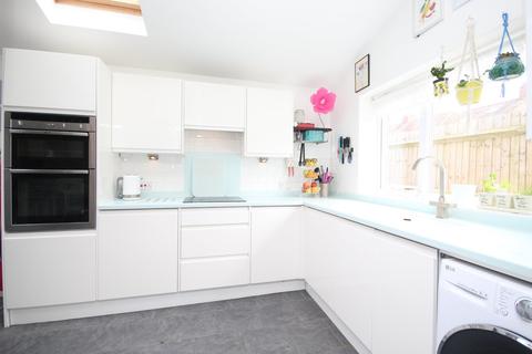4 bedroom semi-detached house for sale - Amherst Crescent, Hove, BN3 7EP