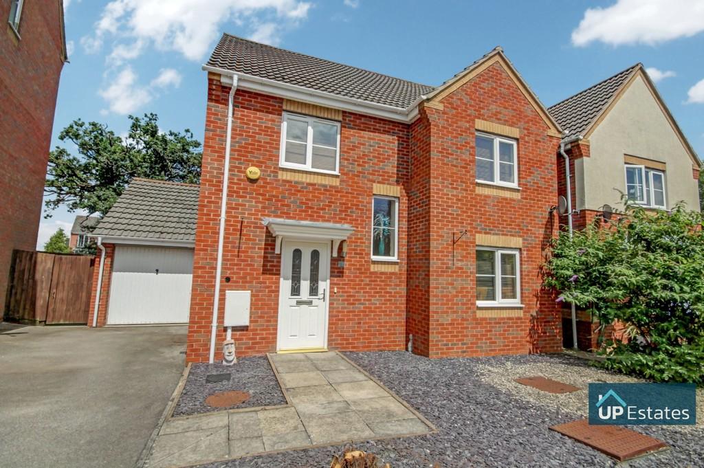 Clover Way, Bedworth 4 bed detached house £325,000