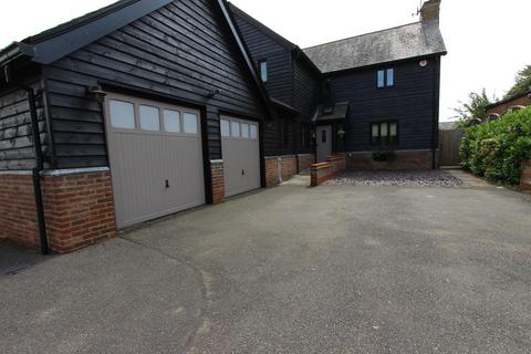 4 bedroom barn conversion to rent, Westbury Farm Close, Offley