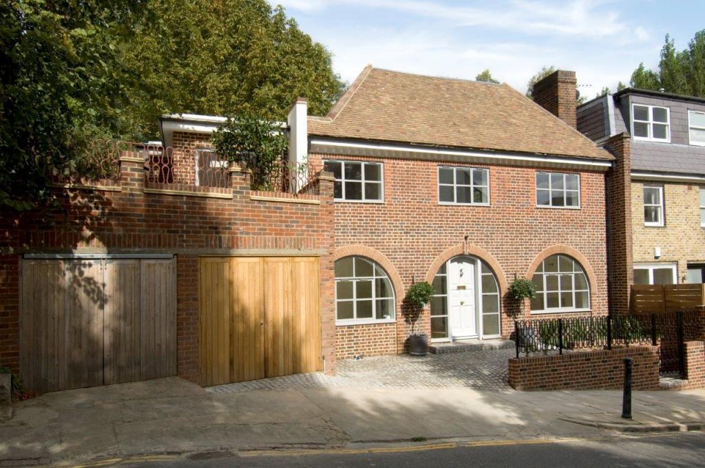 Christchurch Hill, Hampstead NW3 3 bed detached house £8,450 pcm (£