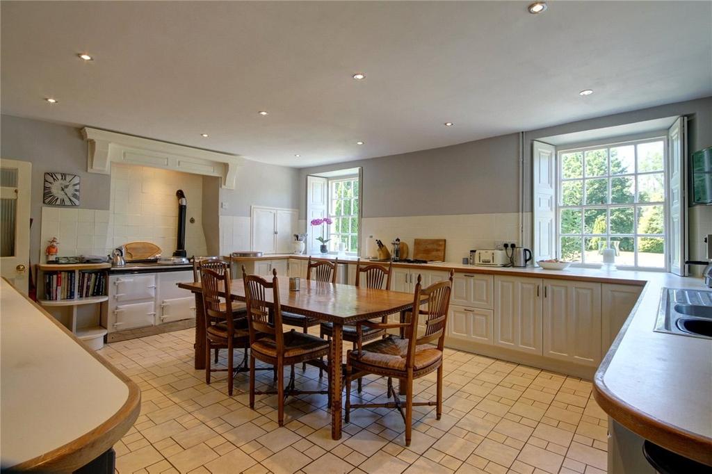 Kitchen/Breakfast 2