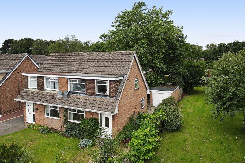 Merlin Avenue, Knutsford 3 bed semidetached house £325,000