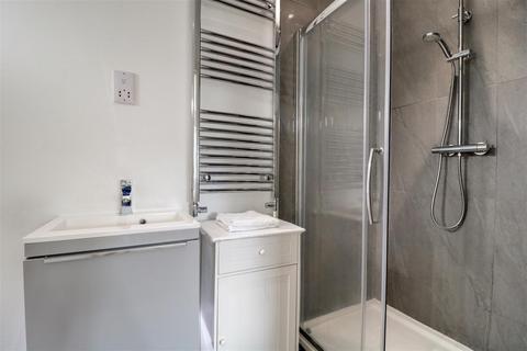 18 Rodbridge Drive, Southend-on-sea, SS1 3DF