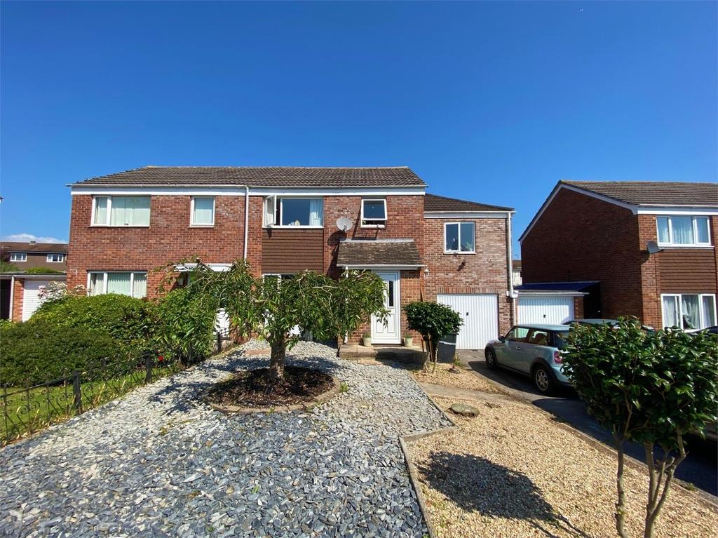 Broughton Close, Taunton, Somerset 4 bed semidetached house £295,000