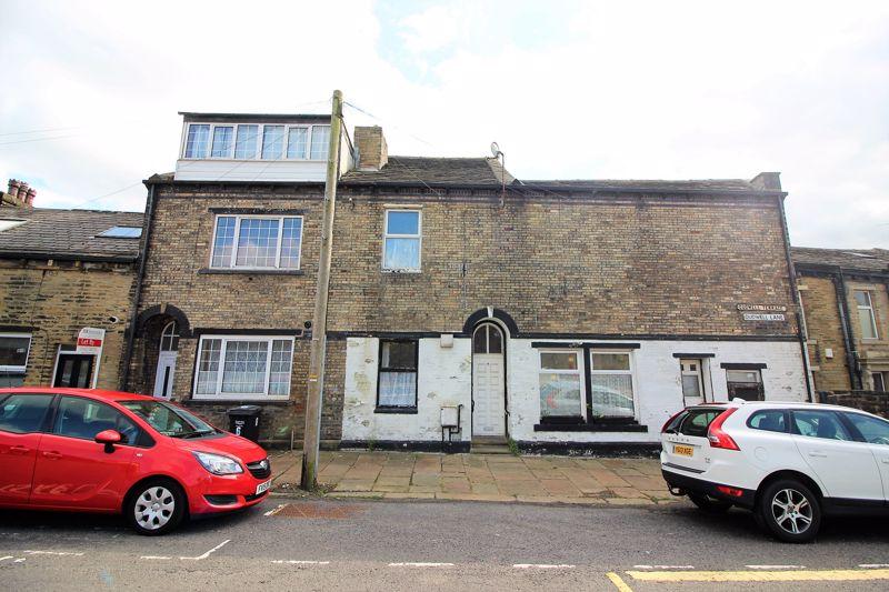 Dudwell Lane, Skircoat Green, Halifax 3 bed terraced house for sale £