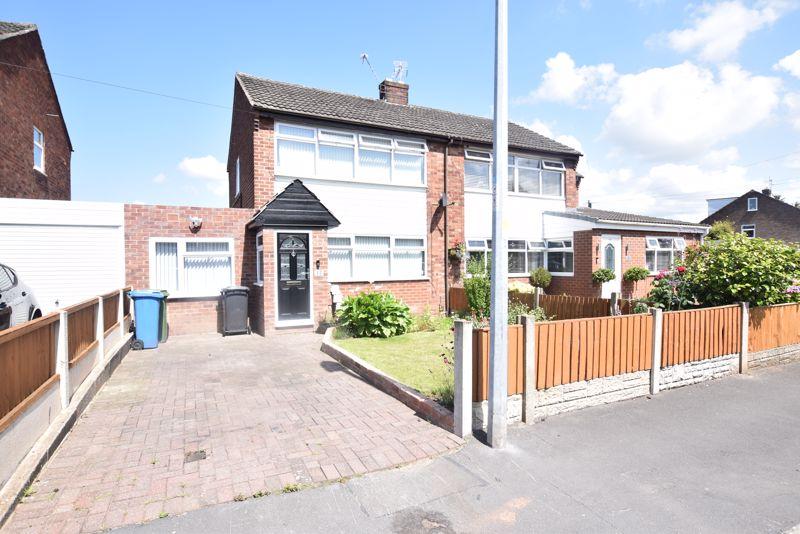 Harrow Drive, Runcorn 2 bed semidetached house £160,000