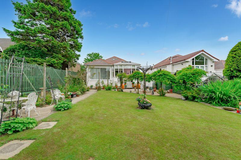 34 Rowallan Drive, Kilmarnock KA3 1TU 3 bed detached bungalow £240,000