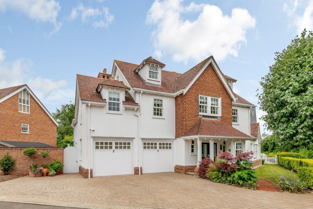 Petworth Close, Great Notley, Essex 6 bed detached house £1,000,000