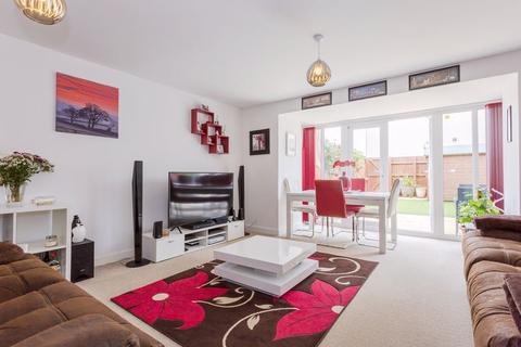 17 Bobbins Way, Buckingham, MK18 7SA