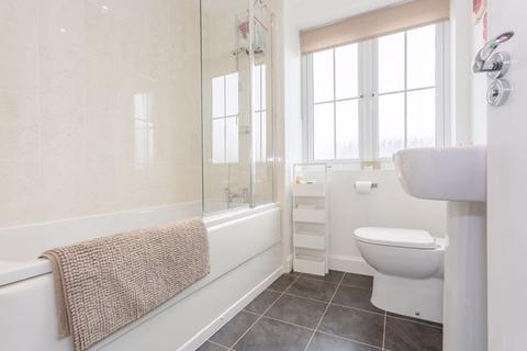 17 Bobbins Way, Buckingham, MK18 7SA