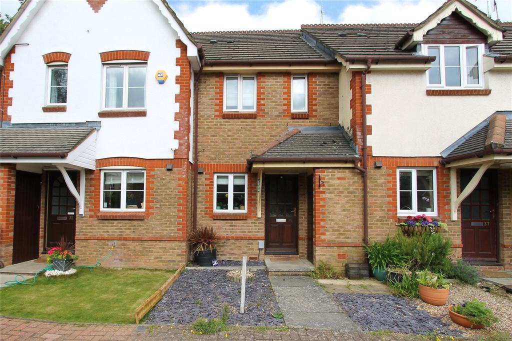 Francis Way, Camberley, Surrey, GU15 2 bed terraced house £1,100 pcm
