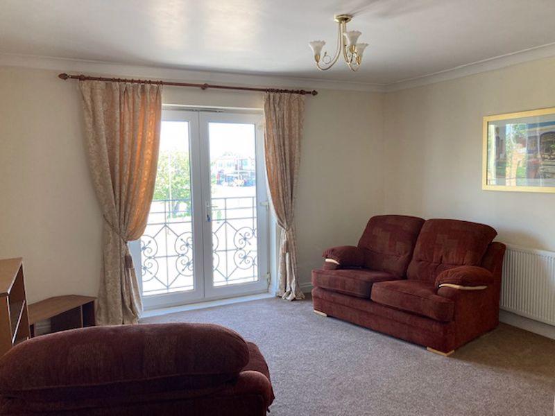 2a Sea Grove Avenue, Hayling Island 1 bed retirement property £115,000