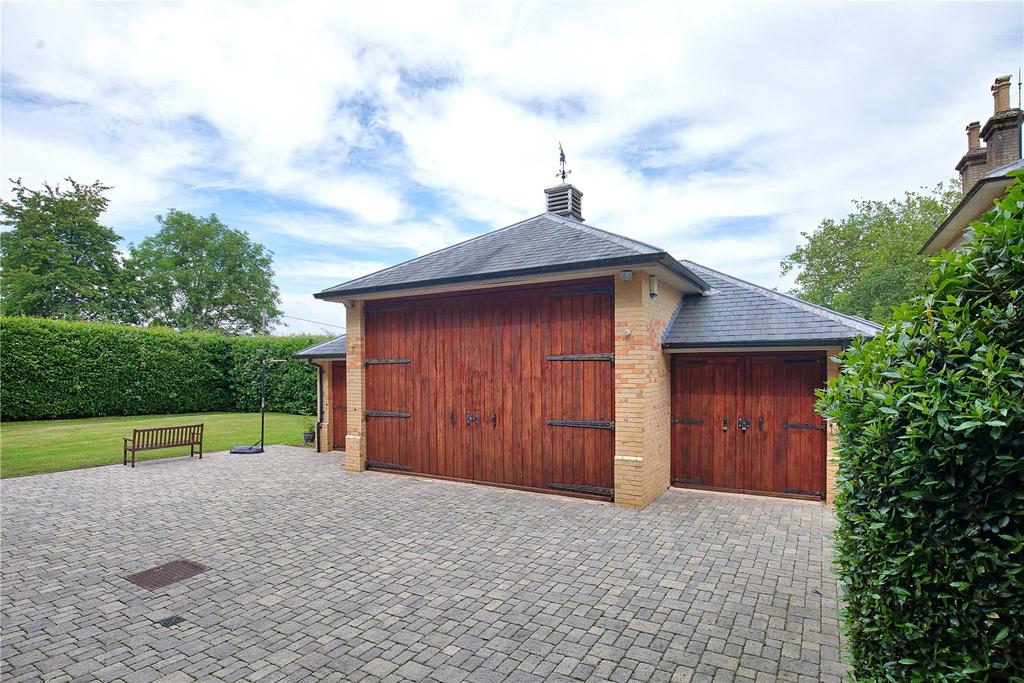 Coach House
