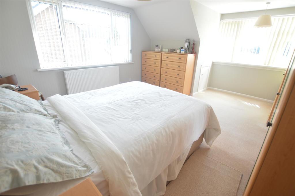 Bed1.JPG