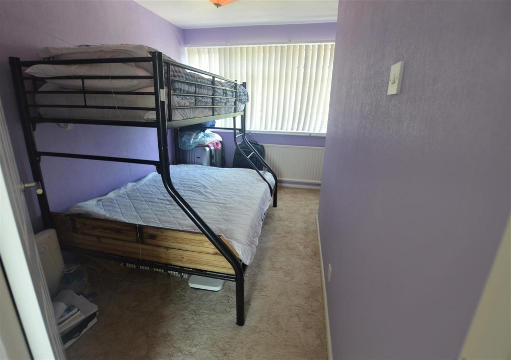 Bed3.JPG