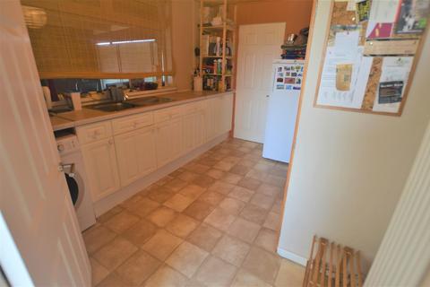 106 Ashburnham Road, Pembrey, Burry Port, SA16 0TL