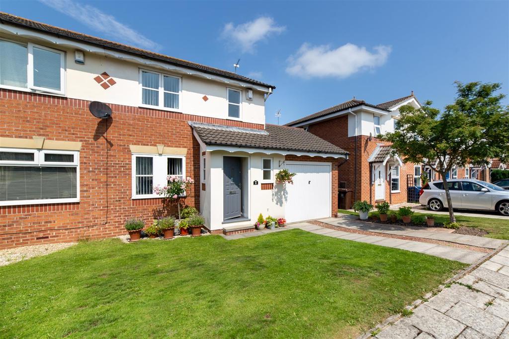 Waterford Park, Brunswick Village, Newcastle Upon Tyne 3 bed semi