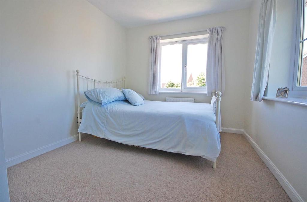 Bedroom 4.jpg